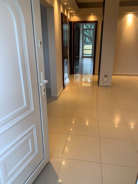 Kiadó Eger, Rózsa Károly utcai 92m2-es lakás