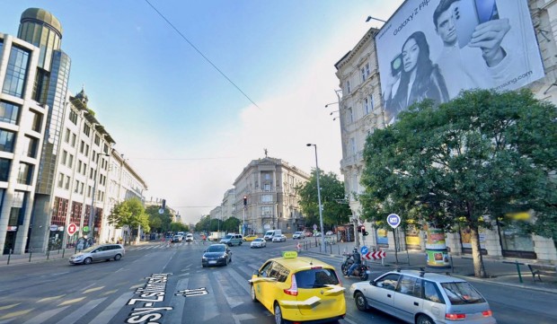 Kiad� Fel�j�tott �zlet, VI.ker. Belv�ros Sz�v�ben ,Andr�ssy �t