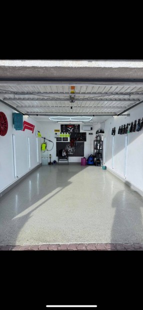 Kiad� Gar�zs kozmetika