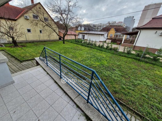 Kiad Hz, Szekszrd