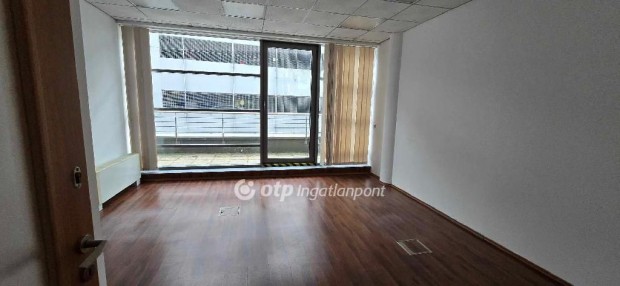 Kiad� Irodah�z, Debrecen