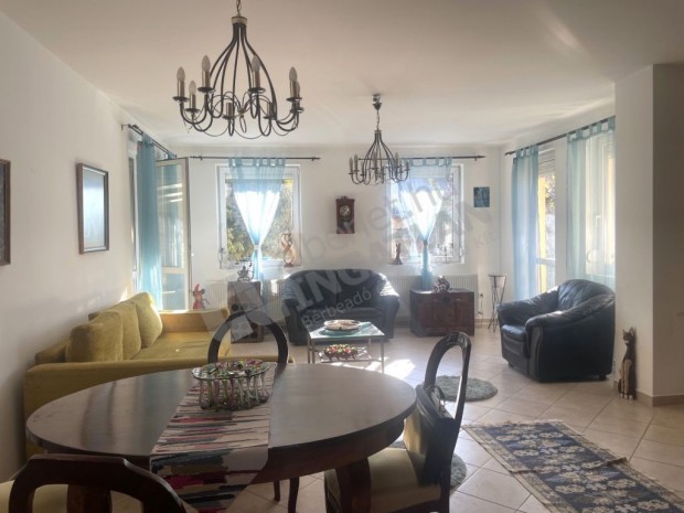 Kiad� Istv�n utc�ban �rden, 5 szob�s csal�di h�z kiad�!