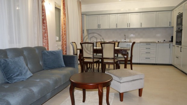 Kiad� Lak�s, Debrecen 360.000 Ft