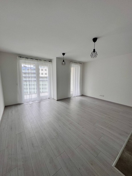 Kiadó Marina-parti studió apartman