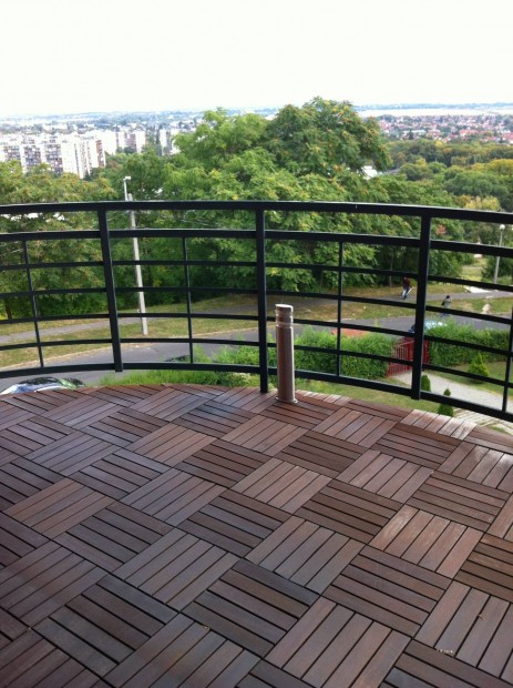 Kiad� Miskolc R�zsadombj�n 107nm-es lak�s