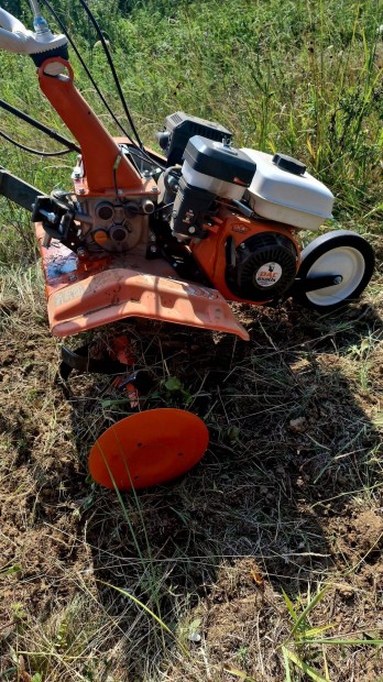 Kiad Rotcis kapa! 7 le, 83 cm-es munkaszlessg, Ngytem motor.