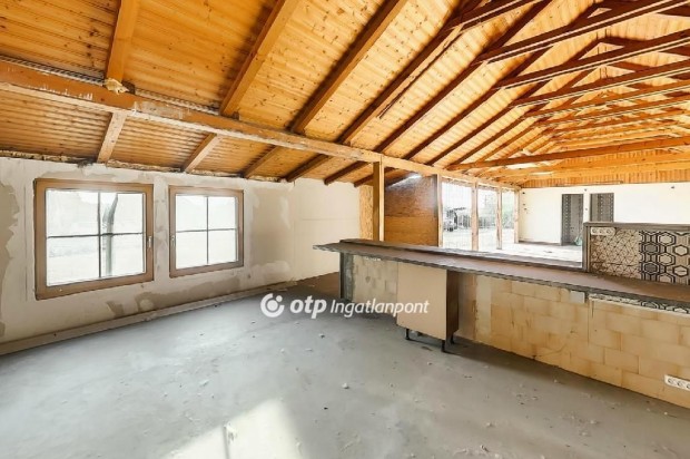 Kiad� �zlethelyis�g, Gyenesdi�s