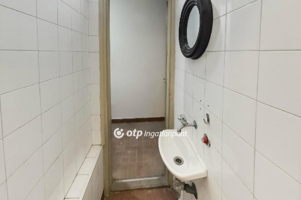 Kiad� �zlethelyis�g, Gyenesdi�s