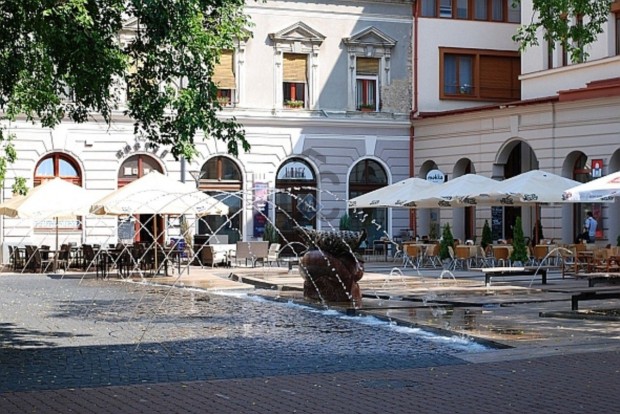 Kiad� belv�rosi �zlethelyis�g