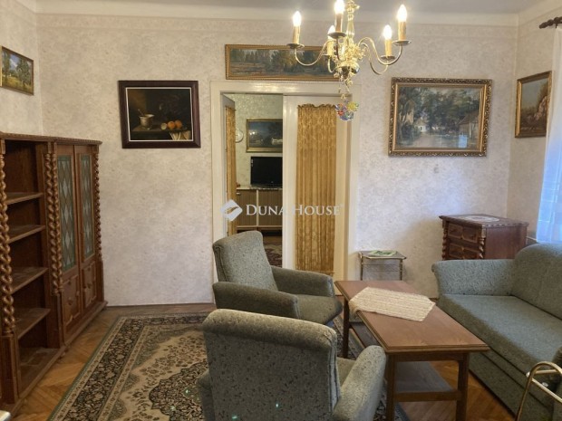 Kiadó családi ház, Kecskemét Villanegyedében