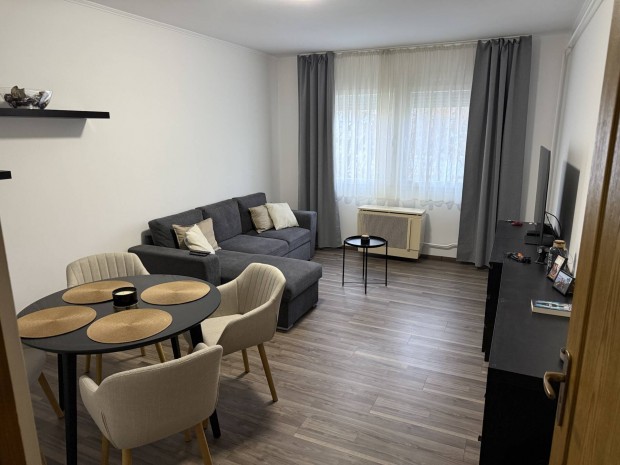 Kiadó felújított lakás Maklárihóstya