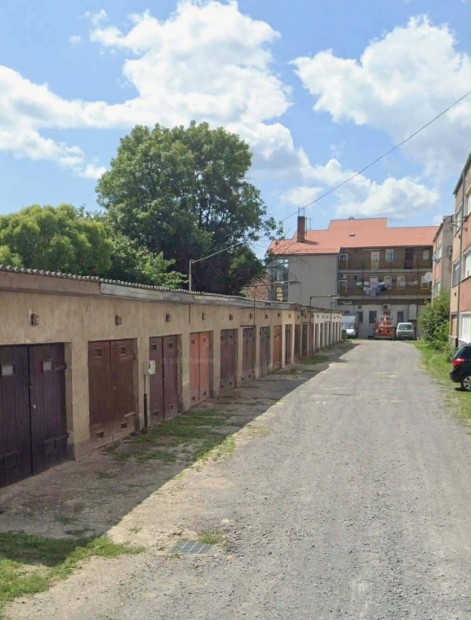 Kiad� gar�zs S�rospatak belv�ros�ban