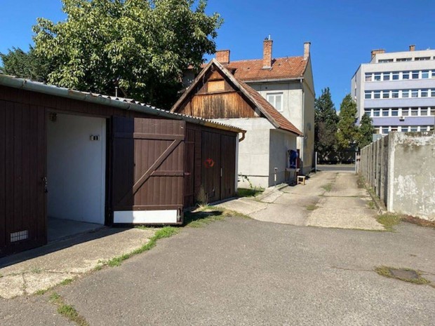 Kiad� gar�zs, B�k�scsaba B�k�scsaba-Belv�ros, Bart�k B�la �t 682_koimp