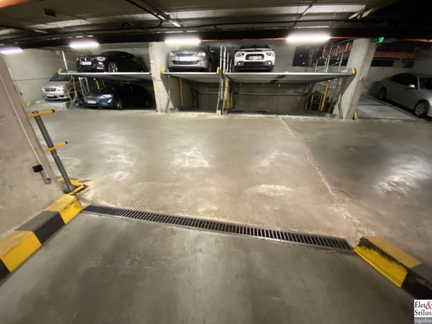 Kiad� gar�zs, Budapest IX., 13 m2