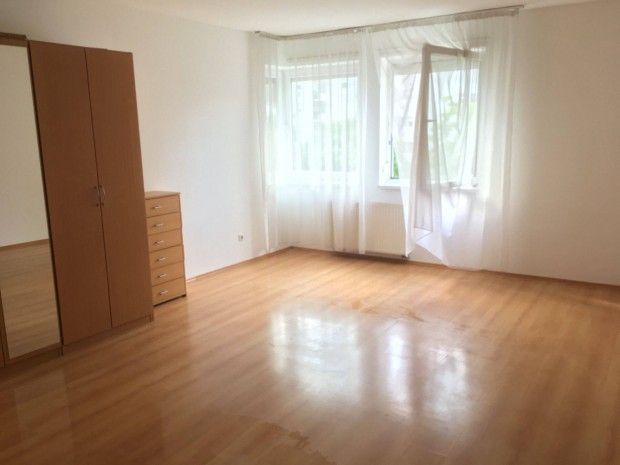 Kiad� garzon a 13. ker�letben BRFK �s Honv�k�rh�z k�z�tt