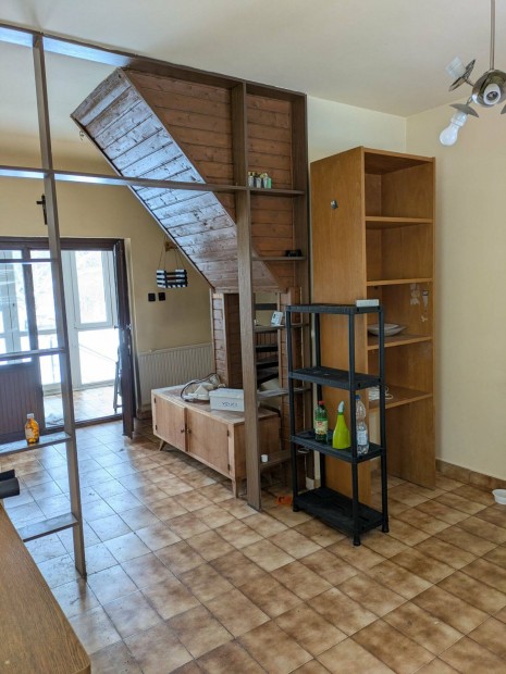 Kiad� h�z P�tyon