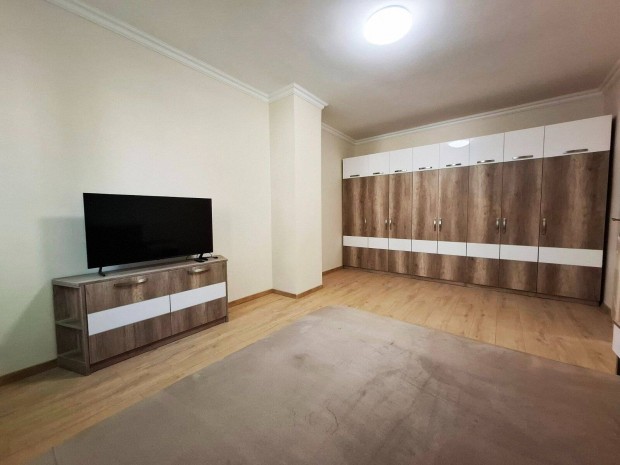 Kiad� ig�nyes, 32 m2-es lak�s a V�csey utc�n!