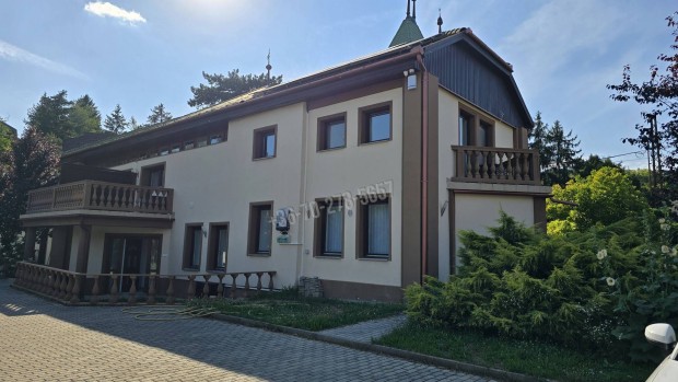 Kiad� ipari, P�cs B�lics, B�licsi �t, 800000 Ft, 216 nm 44_vs