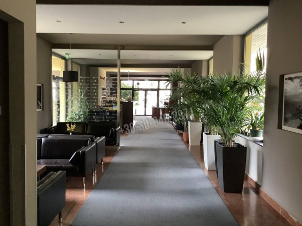 Kiad� iroda, B�k�scsaba B�k�scsaba-Belv�ros k�zeli, 58000 Ft, 1 291_ph