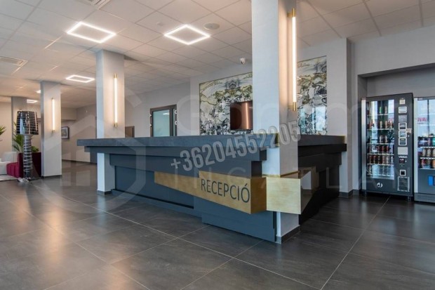 Kiad� iroda, Miskolc Zsolcai kapu, 990000 Ft, 330 nm 1036_gaimp