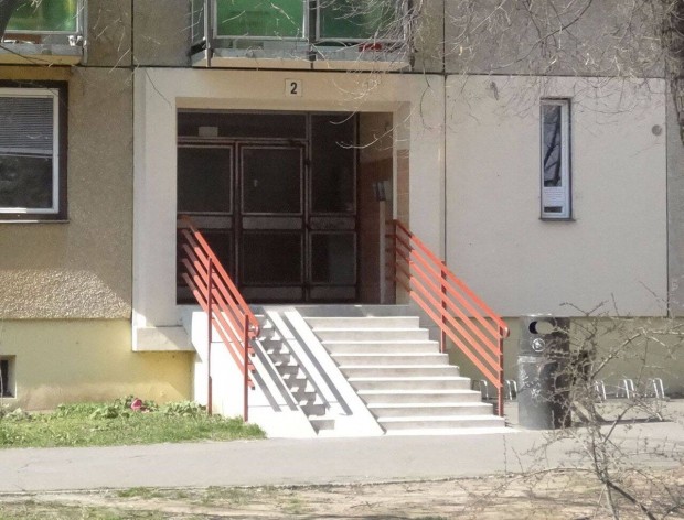 Kiad� iroda, �zlethelyis�g ! Debrecen, G�rgey u. 2