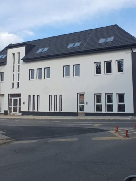 Kiad� iroda�p�let, Kisv�rda