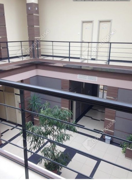 Kiad� irod�k 15,5 m2-t�l 43 m2-ig.