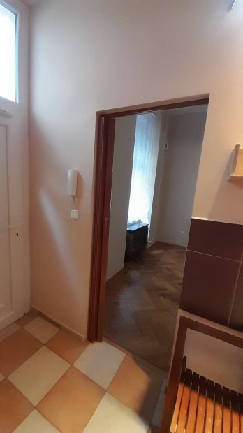 Kiadó kis lakás alacsony rezsivel