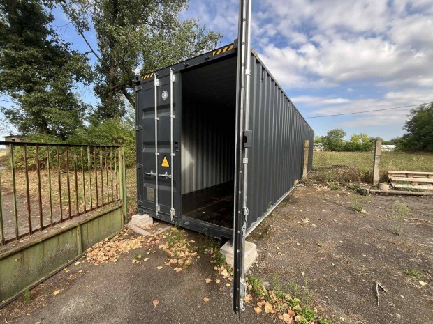 Kiad� kont�nerek rakt�rnak Egresk�t�n!