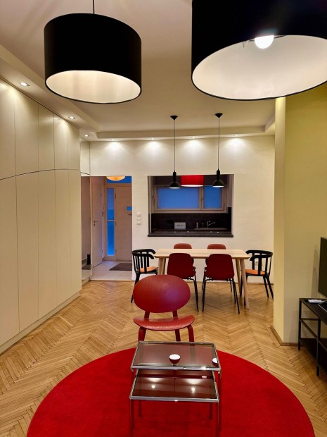 Kiad� lak�s Buda sz�v�ben, ahol a nyugalom �s a v�rosi �let tal�lkozik