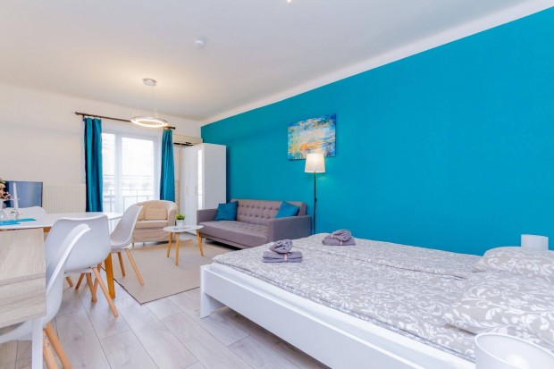 Kiad� lak�s Budapest M�egyetem k�zel�ben