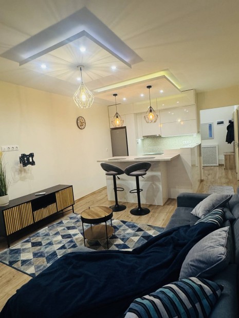 Kiad� lak�s Debrecen belv�ros