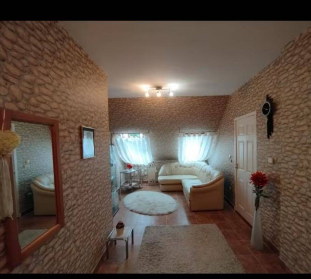 Kiad� lak�s K�szegen