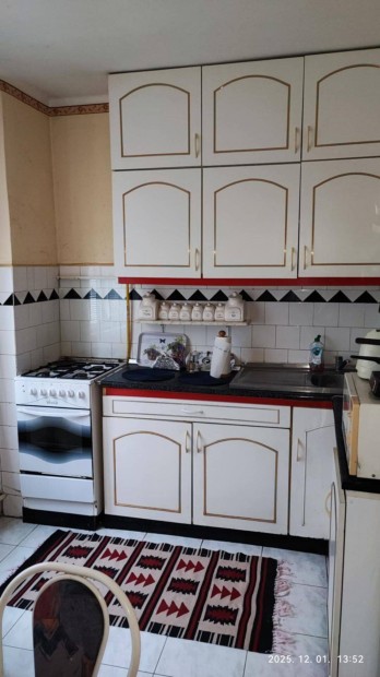 Kiad� lak�s Miskolc