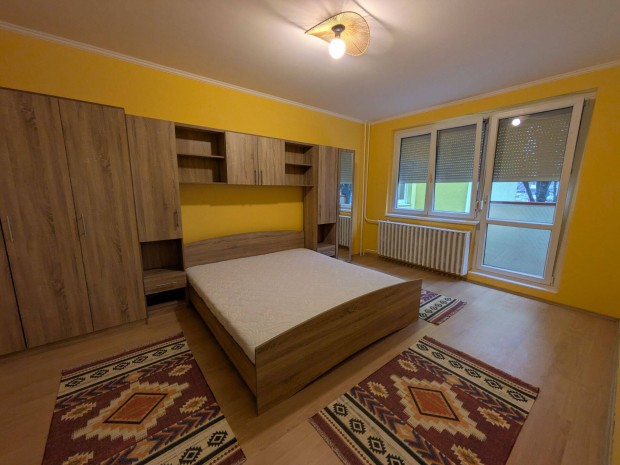 Kiad� lak�s Szombathely