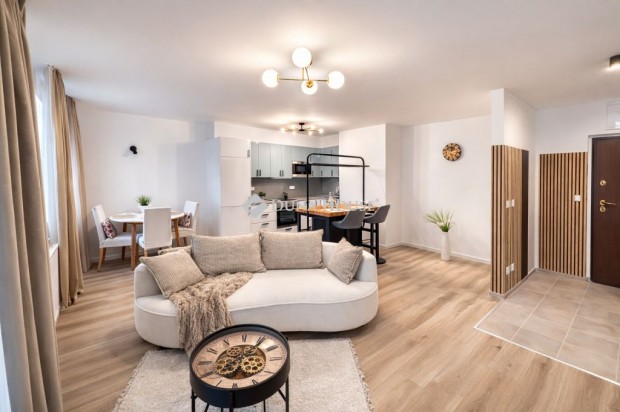 Kiad� lak�s, Budapest 13. ker.