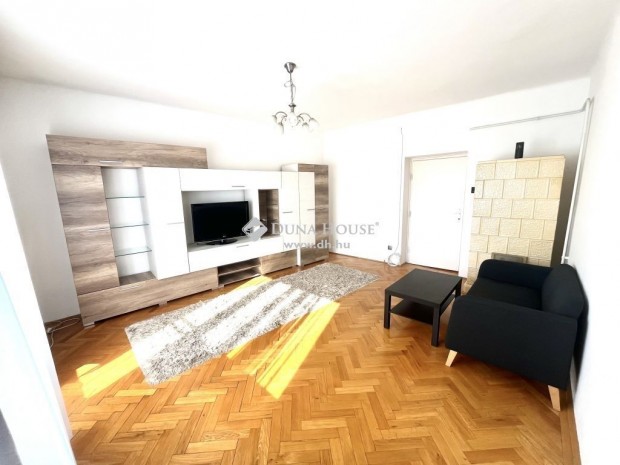 Kiad laks, Budapest 1. ker.