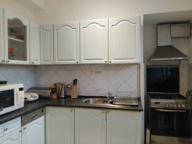 Kiad� lak�s, Budapest, 14. ker�let  Herminamez�, Amerikai �t,  662_cii