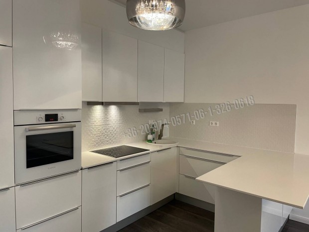 Kiad� lak�s, Budapest, 2. ker�let  Szeml�hegy, 1003600 Ft, 110 1176_bl