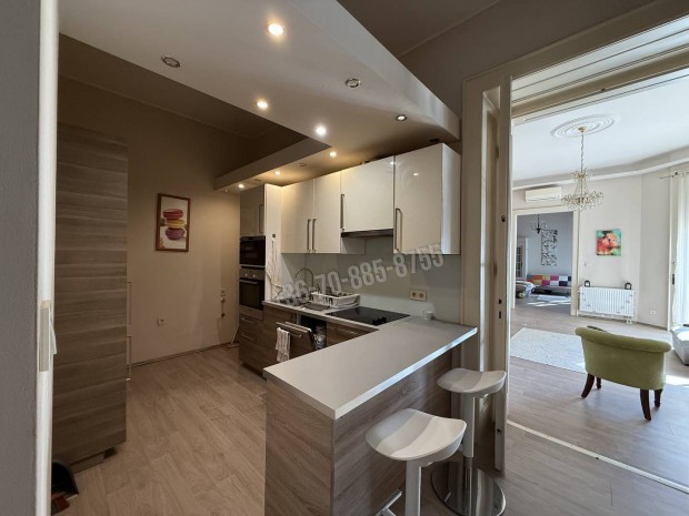 Kiad� lak�s, Budapest, 6. ker�let  Ter�zv�ros (Nagyk�r�ton bel� 25_jib