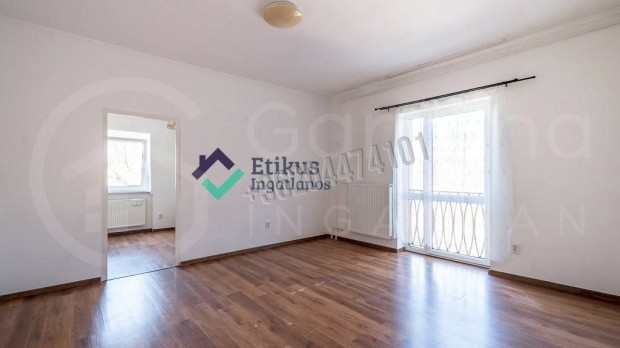 Kiad� lak�s, Kazincbarcika Belv�ros, S�gv�ri t�r, 100000 Ft 1753_gaimp