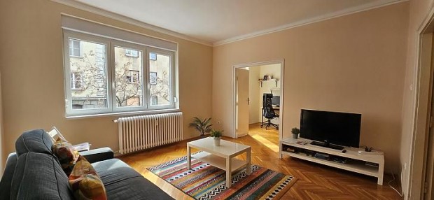 Kiad� lak�s - Budapest I. ker�let, Krisztinav�ros