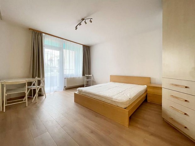 Kiad� lak�s - Budapest VIII. ker�let, B�rkocsis utca