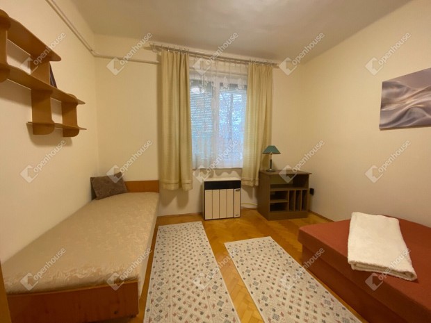 Kiad� lak�s a Nagyerd�n!