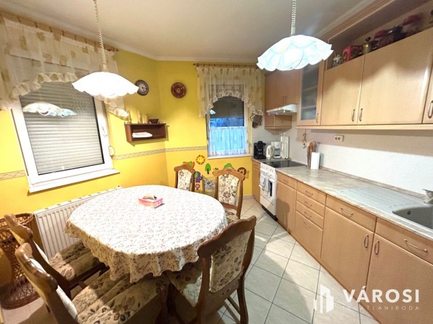 Kiad� lak�s egy nagyon tiszta �s csendes k�rnyezetben