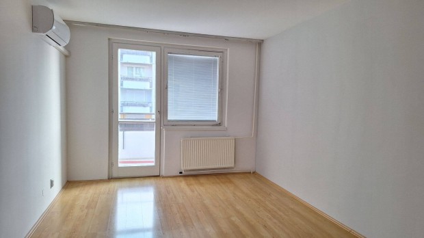 Kiad� minigarzon Debrecen T�c�skert