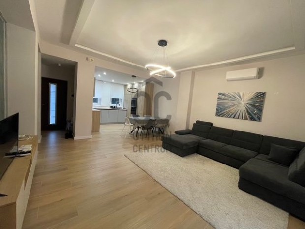 Kiad� modern csal�di h�z a Liget I. lak�parkban  ide�lis csal�doknak