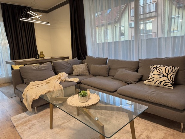 Kiad penthouse luxus laks Debrecen Szchenyikert