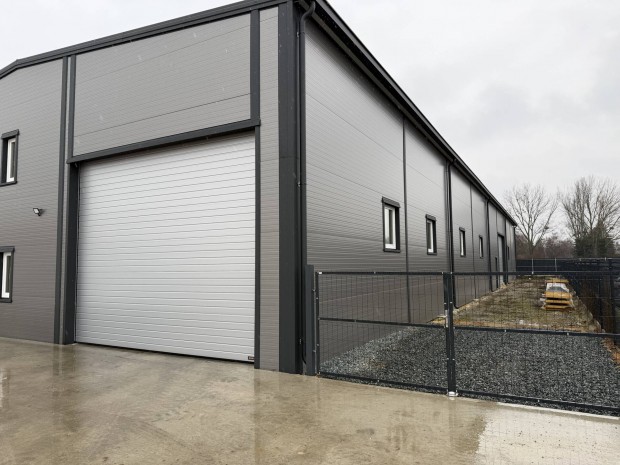 Kiad� rakt�r �p�let