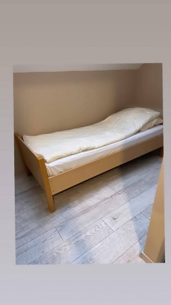 Kiad� sz�llas Cegl�den 